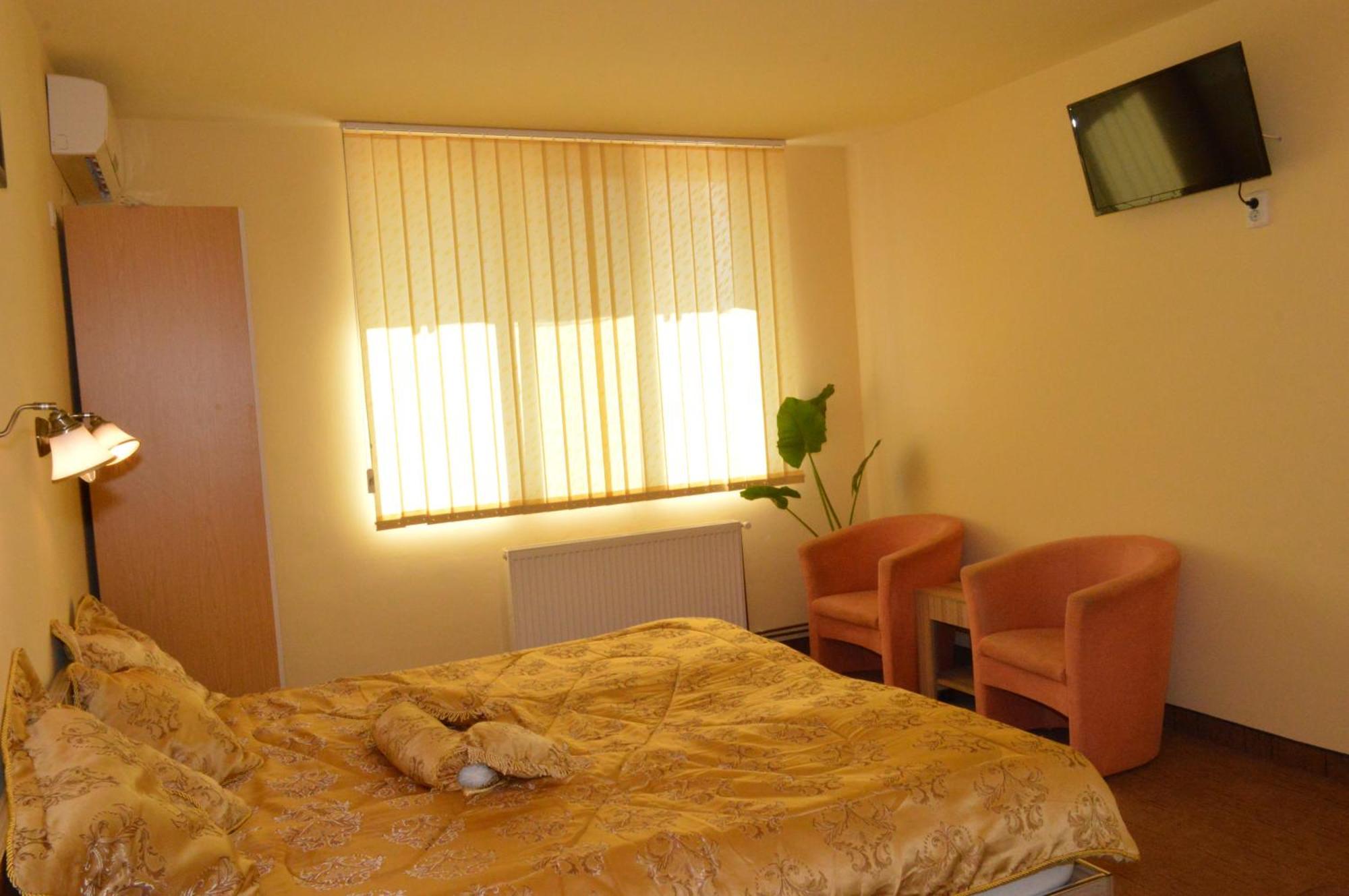 Pensiunea Beverly Hills Băile Felix Buitenkant foto