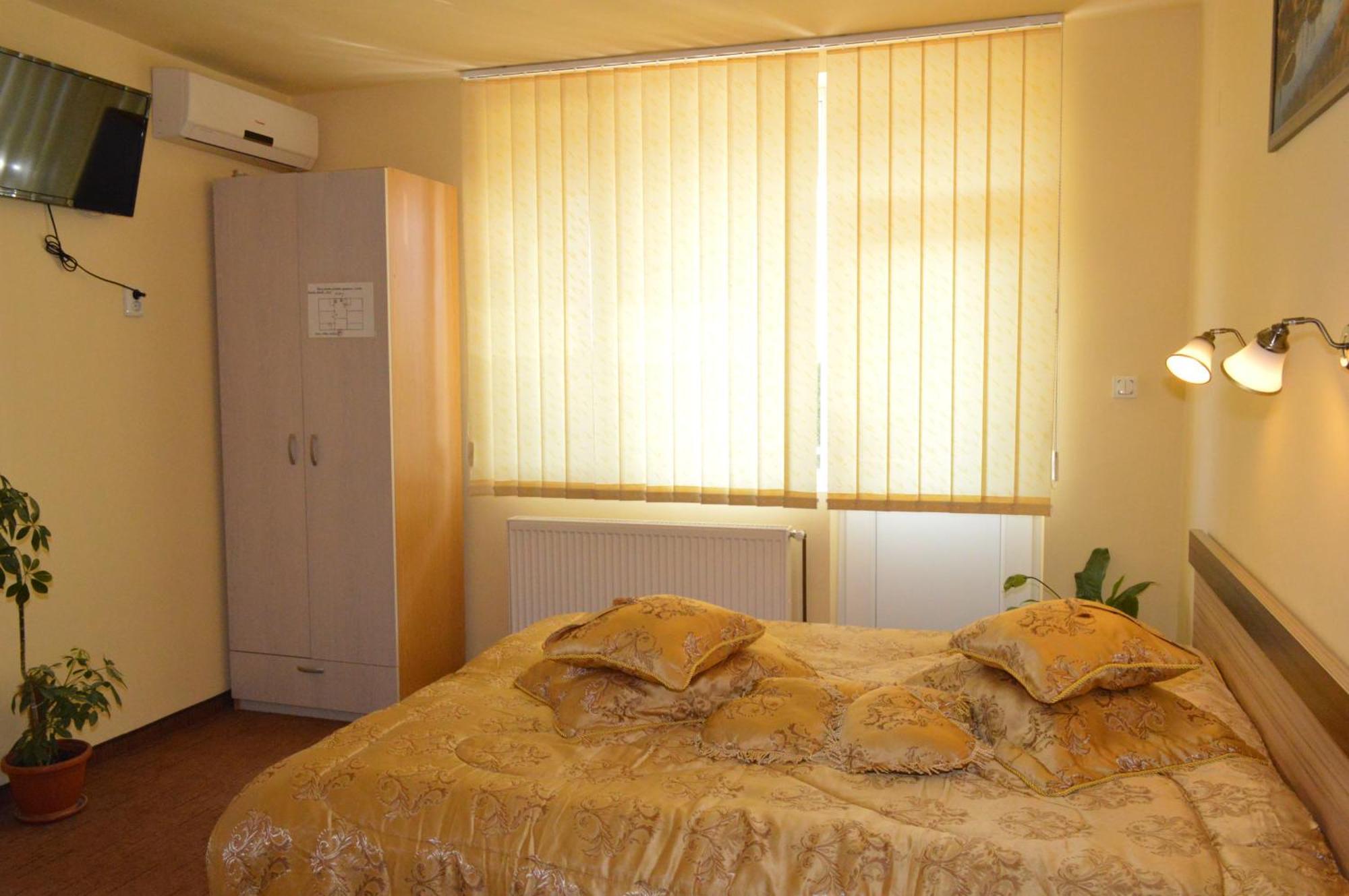 Pensiunea Beverly Hills Băile Felix Buitenkant foto