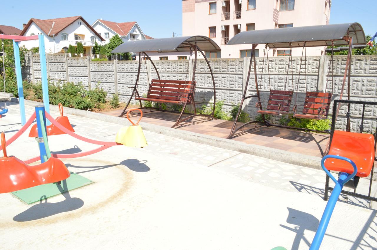 Pensiunea Beverly Hills Băile Felix Buitenkant foto